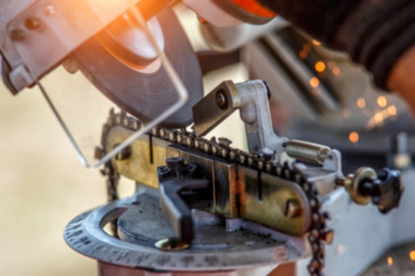 Chainsaw Chain Sharpening